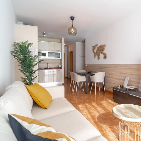 Apartamento Steffi - Centro De Нерха Екстериор снимка
