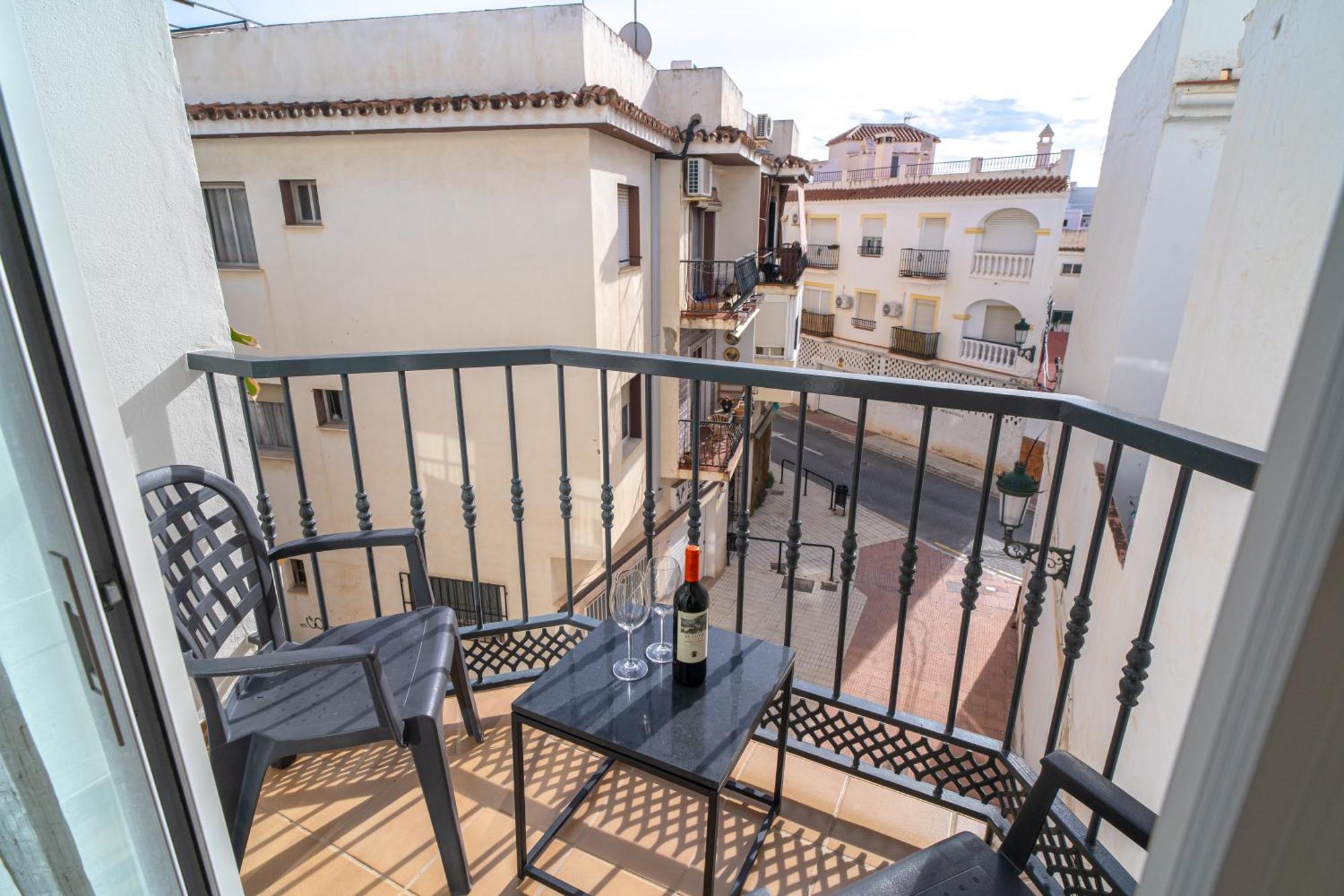 Apartamento Steffi - Centro De Нерха Екстериор снимка